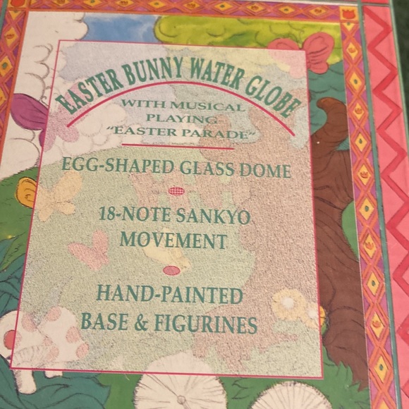 NWOT and vintage Easter Bunny Water Globe - Picture 3 of 3